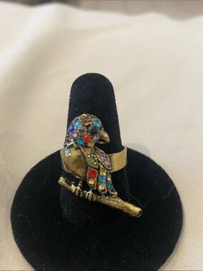 Multicolor Gem Parrot Bird Toy Ring - Gold Tone